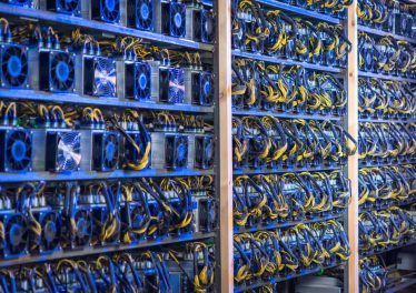 bitcoin cryptocurrency mining farm